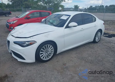 2022 Alfa Romeo Giulia Sprint Rwd из США, поврежденный, VIN ZARFAMAN5N7661262